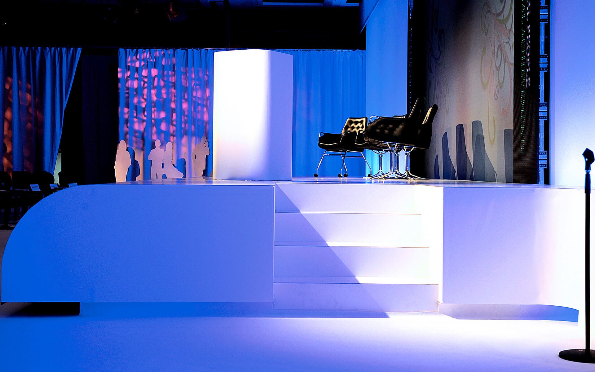Recessed staircase integrated into custom-built white event stage, Le Méridien Paris