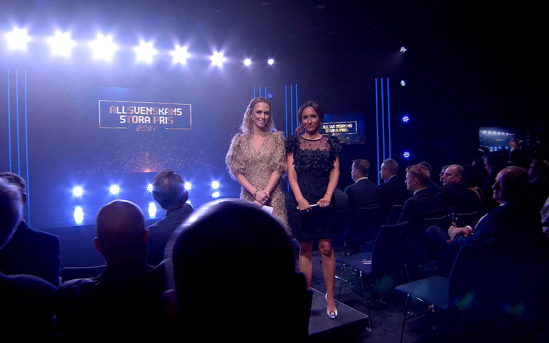 Allsvenskan Grand Prix in O2 – the presenter in EDGE's TV studio, with set design and lighting optimised for live TV broadcast production.