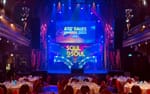 Frontalvy av ATG Sales Awards scenografi i stora salongen på Berns 2022