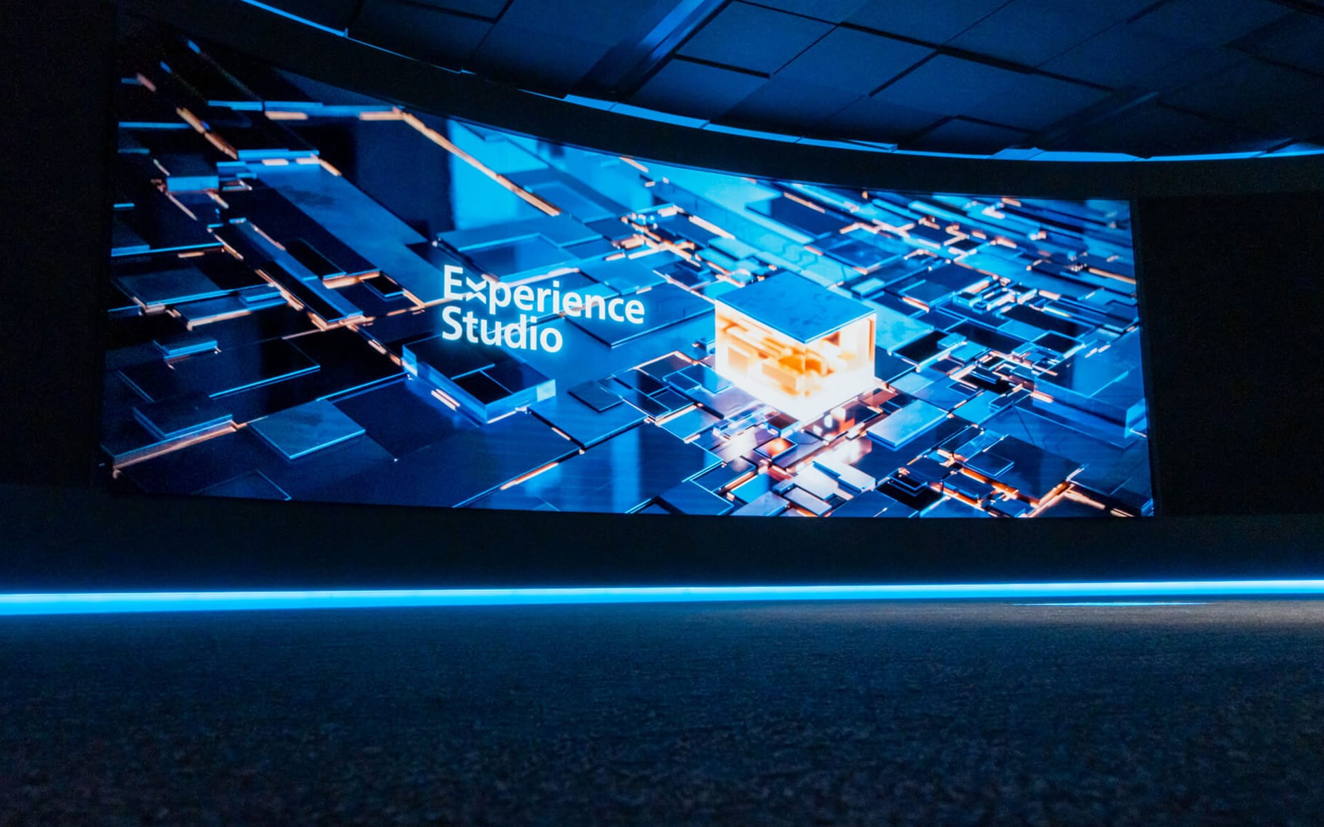 High-resolution curved LED wall in Atlas Copco Experience Studio, Sickla Stockholm