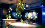 Specialbyggd inredning med möbler och väggfolieringar, AWS Popup Loft Stockholm 2019