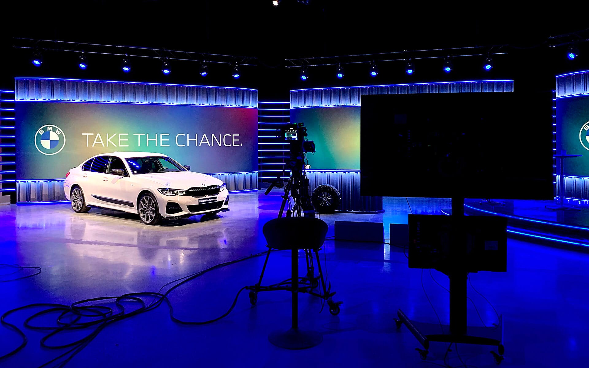 Bakom kulisserna i Studio Flex under BMW i4-inspelning, teknik och kameror synliga