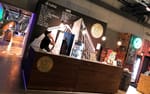 NCB monter med mörkt betsat trä och skifferfärgad bakvägg som griffeltavla, Stockholm Beer and Whisky Festival