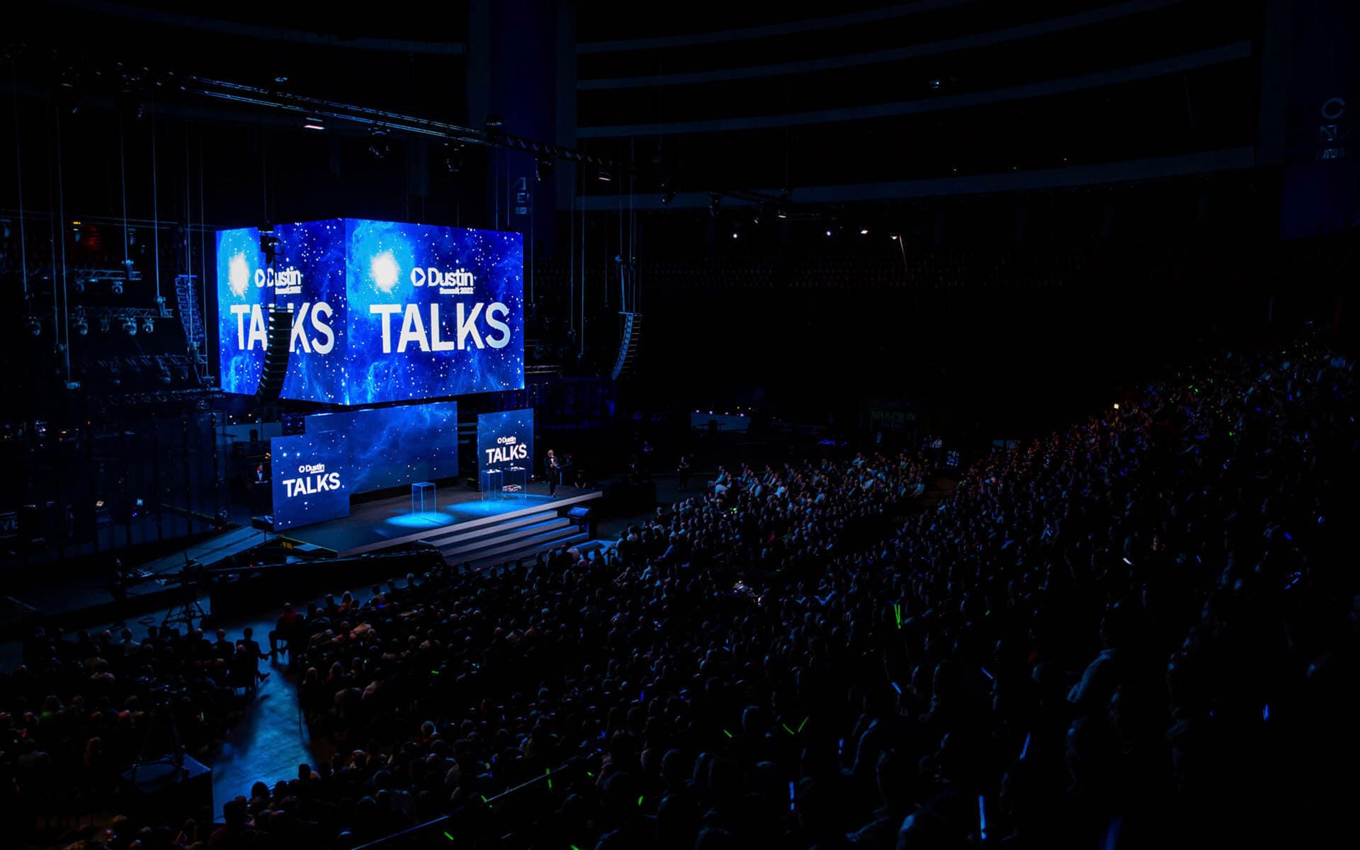 Dustin Summit i Avicii Arena – en fullskalig konferensproduktion med teknik och dekor för tusentals deltagare.