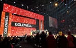 Scen med högupplöst LED-fond och projicerade sidoytor, Goldwell Global Zoom Avicii Arena