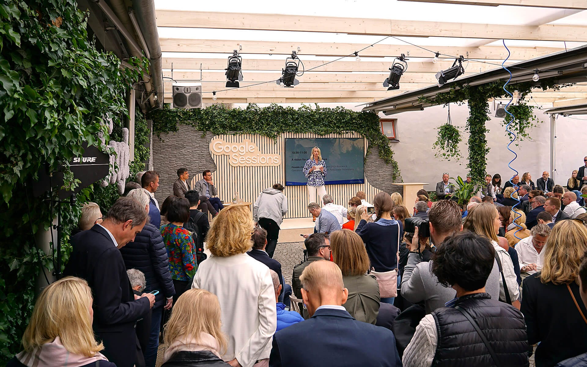 Google Sessions i Almedalen – en konferens på Gotland kräver god logistikplanering och EDGE levererade komplett tekniklösning på plats i Visby.