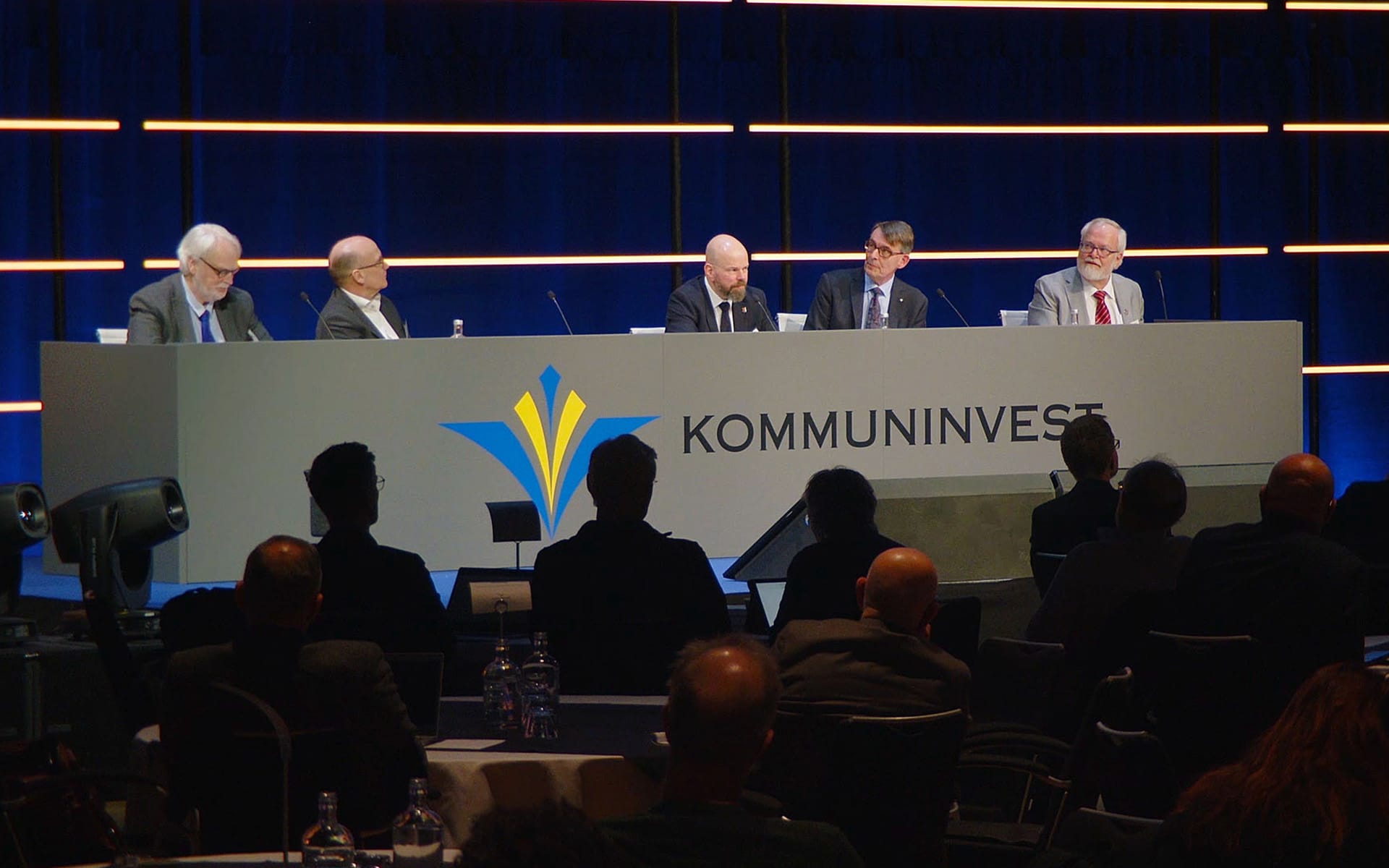 Kommuninvest Föreningsstämma 2023 i A1 – EDGE levererade teknisk komplettering med videomixer, kameror och scenljus för den formella stämman.