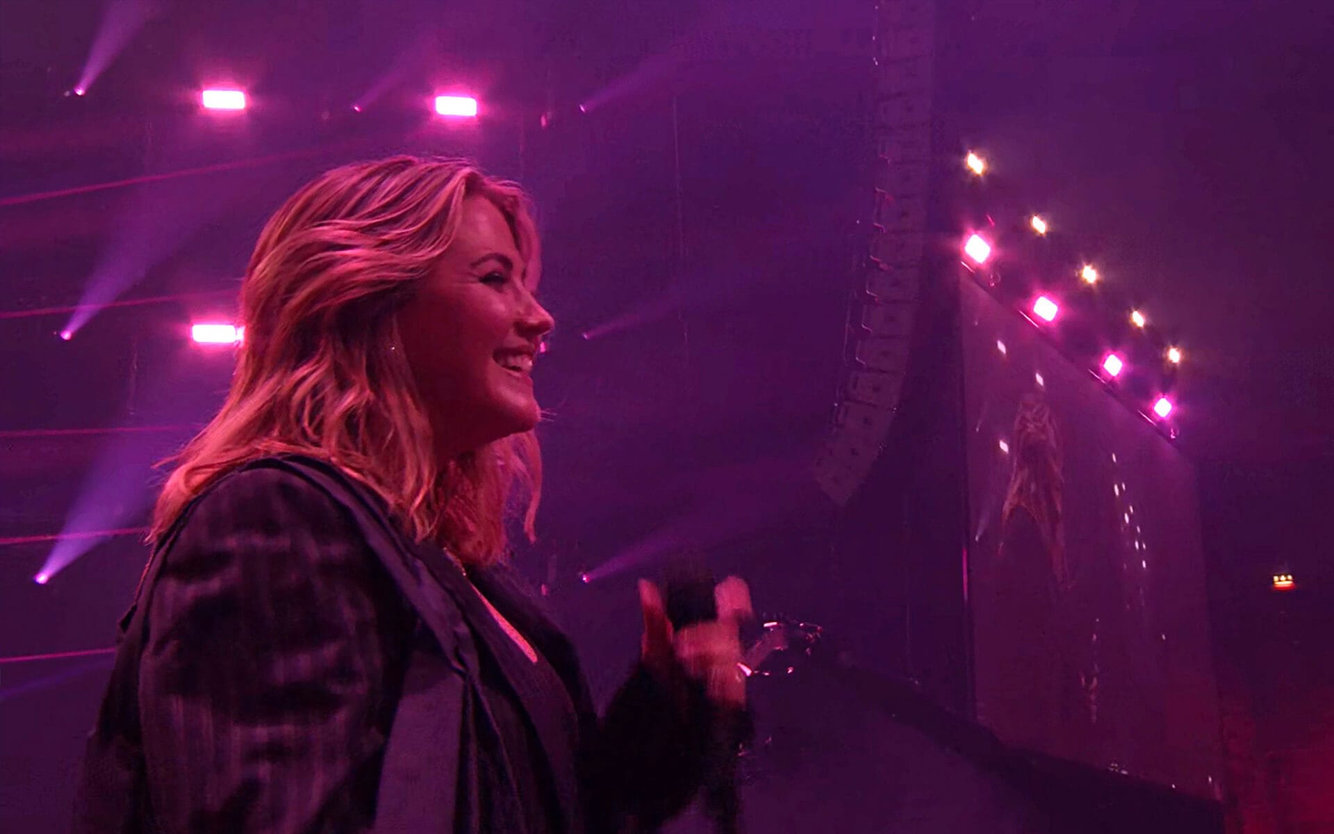 Molly Sandén live på scen, KPMG 100-årsjubileum Avicii Arena