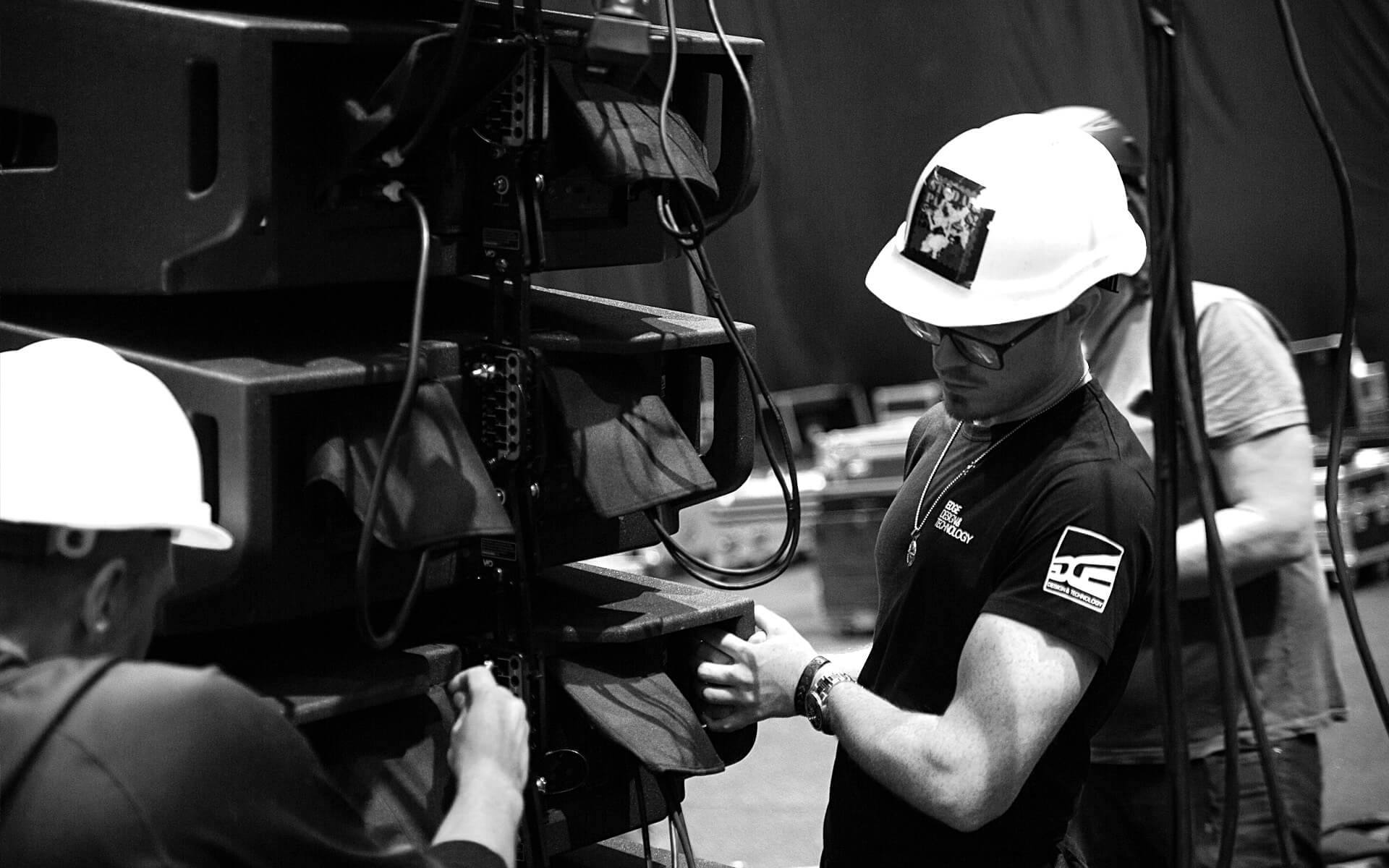 EDGE ljudtekniker riggar PA-system i Avicii Arena, KPMG 100Y