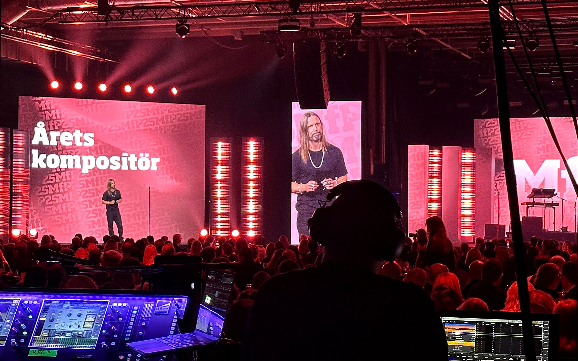 Award ceremony on stage during Musikförläggarnas Pris