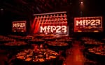 Scen med LED-skärm och rörligt ljus, Musikförläggarnas Pris 2023 Artipelag
