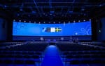 Scen i plenum med 27 m brett videopanorama, NATO Industry Forum Scandinavian XPO 2023