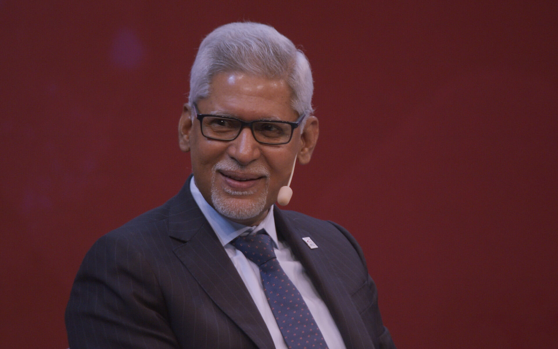 Jagan Chapagain talar på Nobel Week Dialogue 2023, Svenska Mässan Göteborg