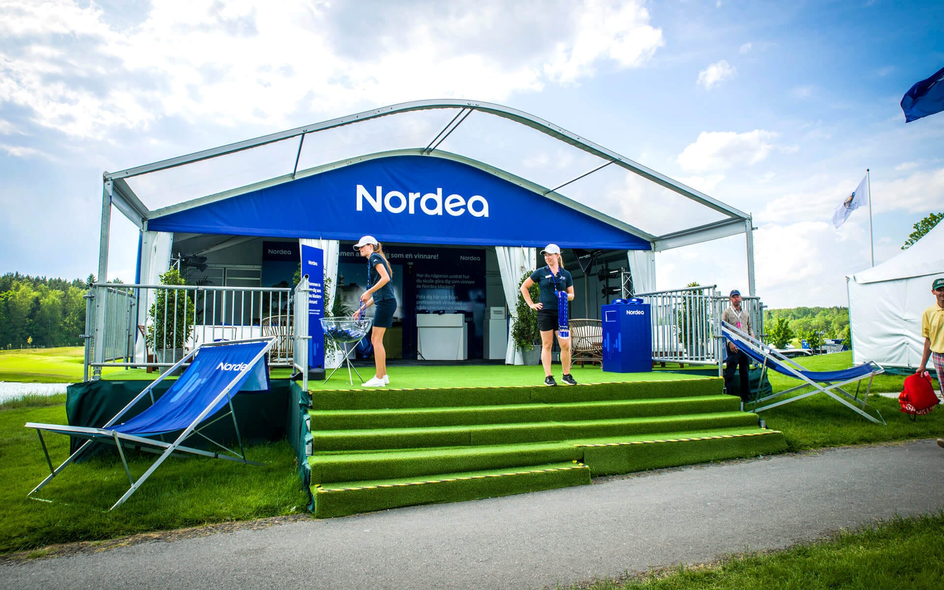 Möbler och inredning till fototält med genomskinligt tak, Nordea Masters Bro Hof