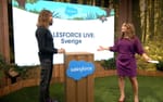 Micael Dahlén och Alexandra Pascalidou på scen, Salesforce Live Stockholm Waterfront