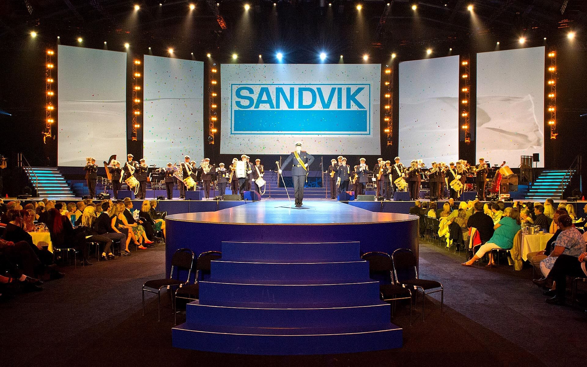 Opening number with large rear-projected display surfaces, Sandvik 150th anniversary Göransson Arena