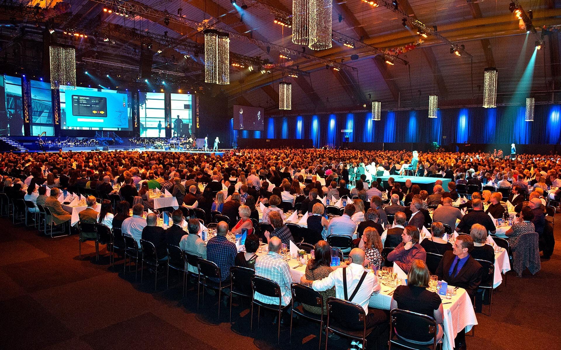 Full arena minutes before the anniversary show starts, Sandvik 150th anniversary Göransson Arena