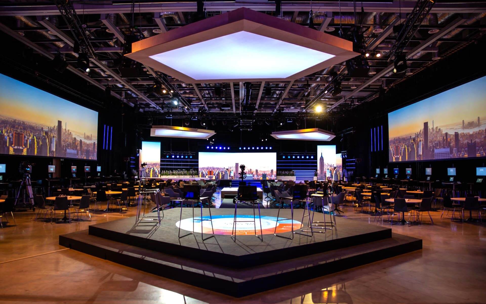 Sandvik TMM at Strawberry Fields – a complete EDGE delivery with custom-built stage, panoramic video solution and matching set design.