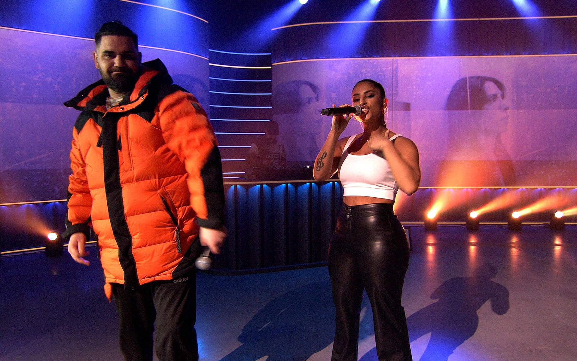 Stor and Linda Pira performing Rom & Kush in Studio Flex, Snabba Cash Music Event
