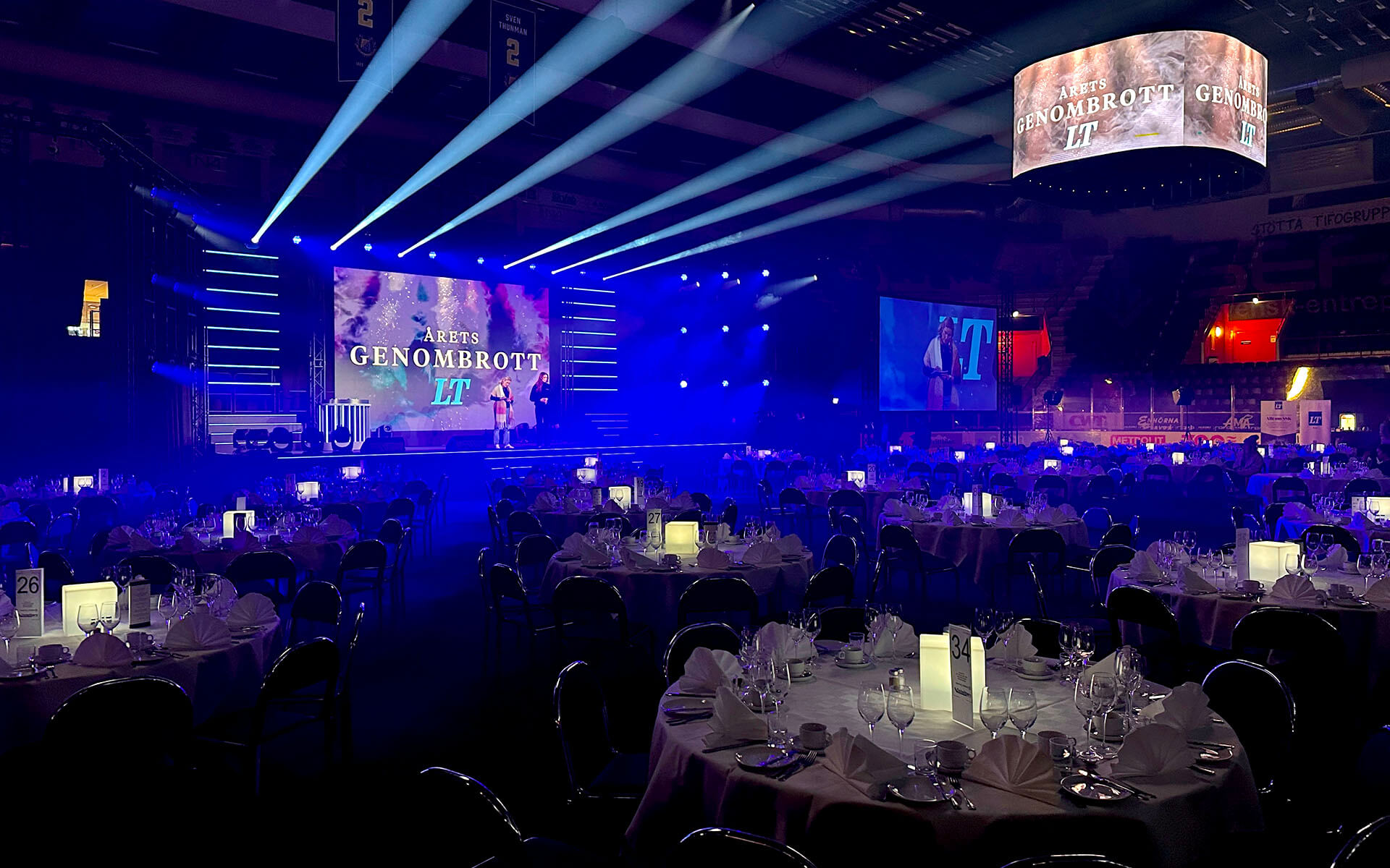 Sittande publik på rinken under Södertälje Idrottsgala
