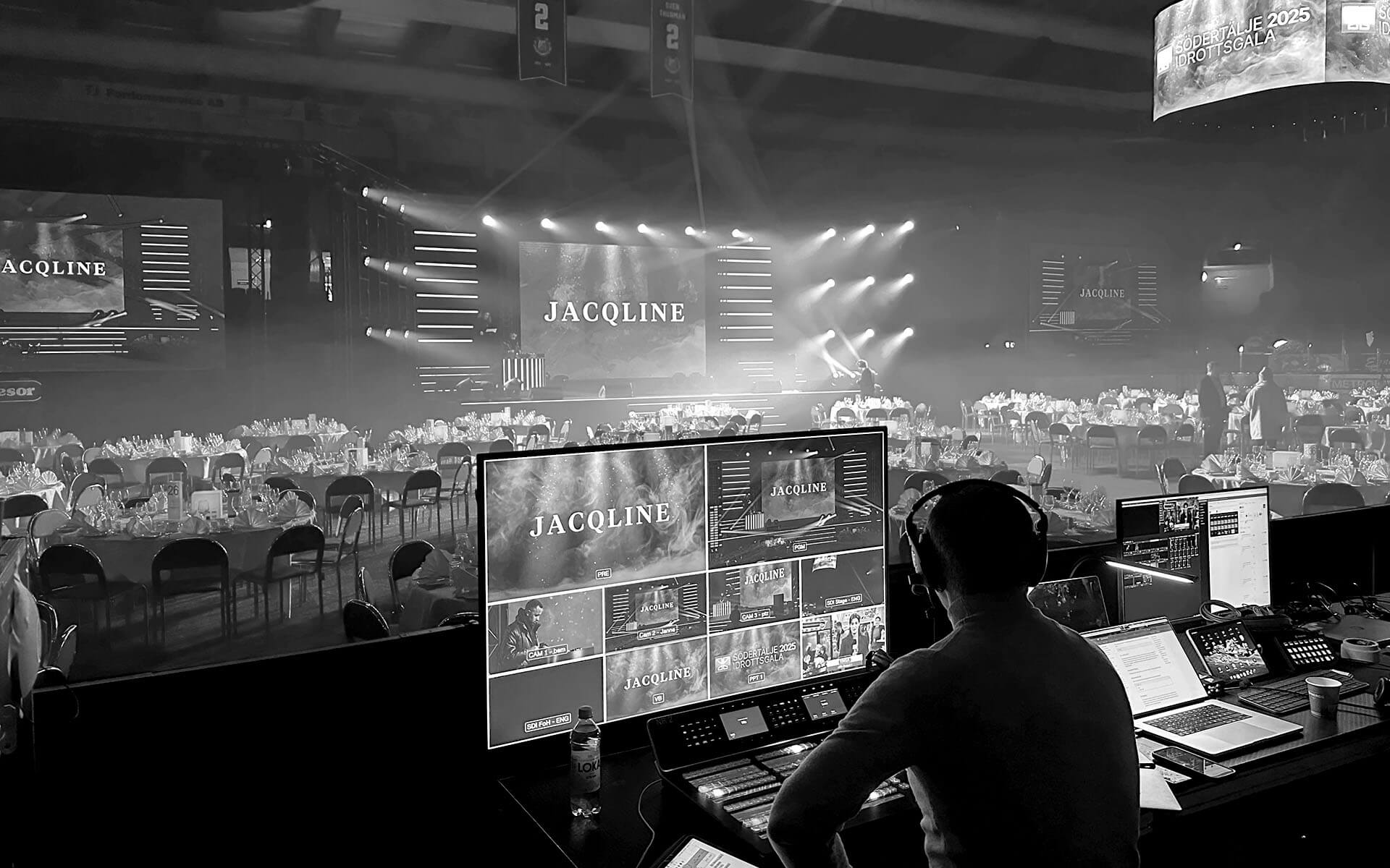 LED-vägg på scenen med innehåll från galakvällen