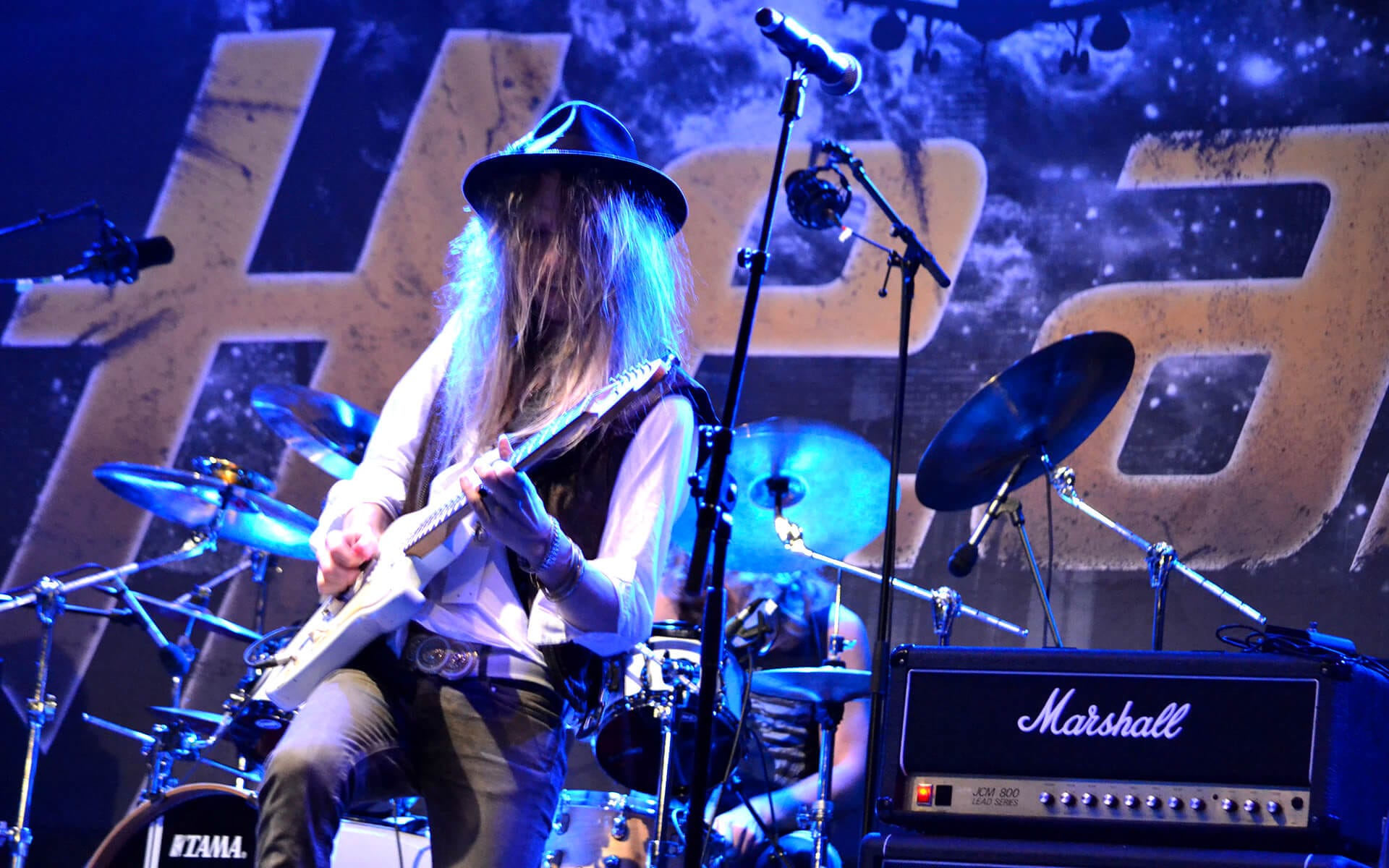 H.E.A.T. guitarist close-up on stage, SRBF Edsbergsparken Sollentuna 2012