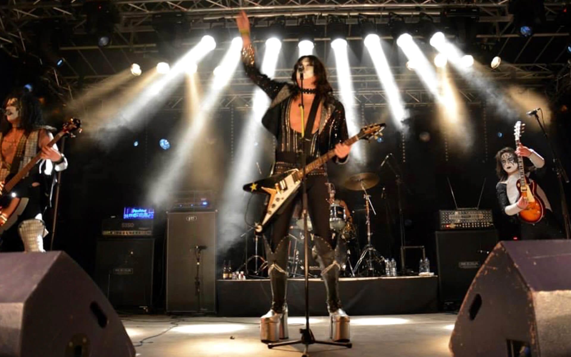 Kyzz Kiss tribute on stage, SRBF Edsbergsparken Sollentuna 2014