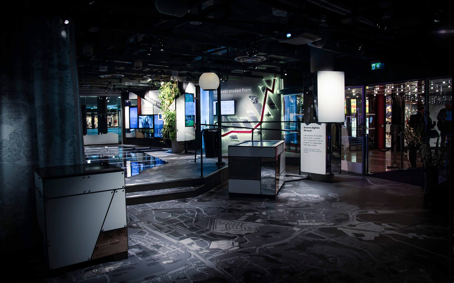Stockholmsrummet at Kulturhuset – a large-scale floor vinyl wrap with a map of Stockholm produced by EDGE's print department, adapted for daily foot traffic.