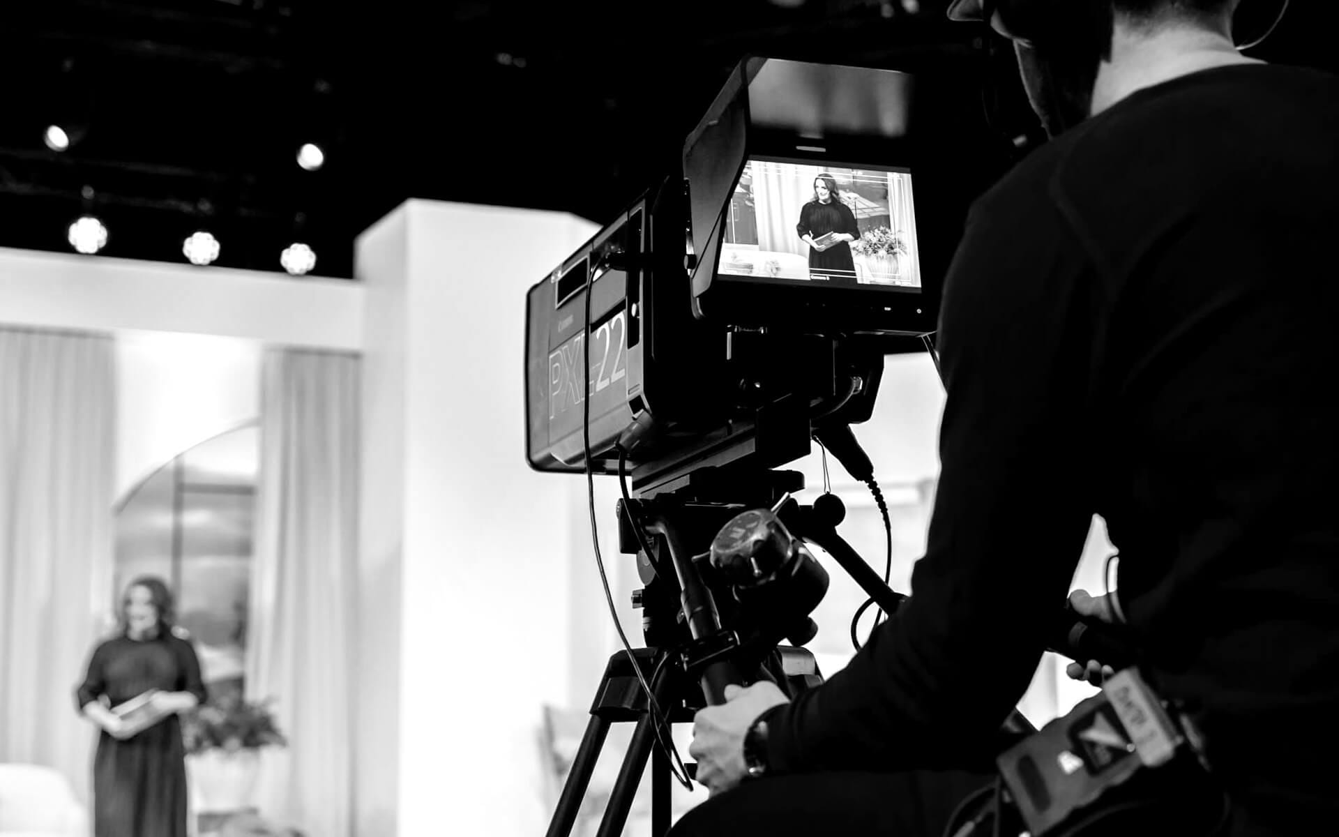 Studio camera for livestreaming in Studio Ett, Svensk Fastighetsförmedling digital kickoff