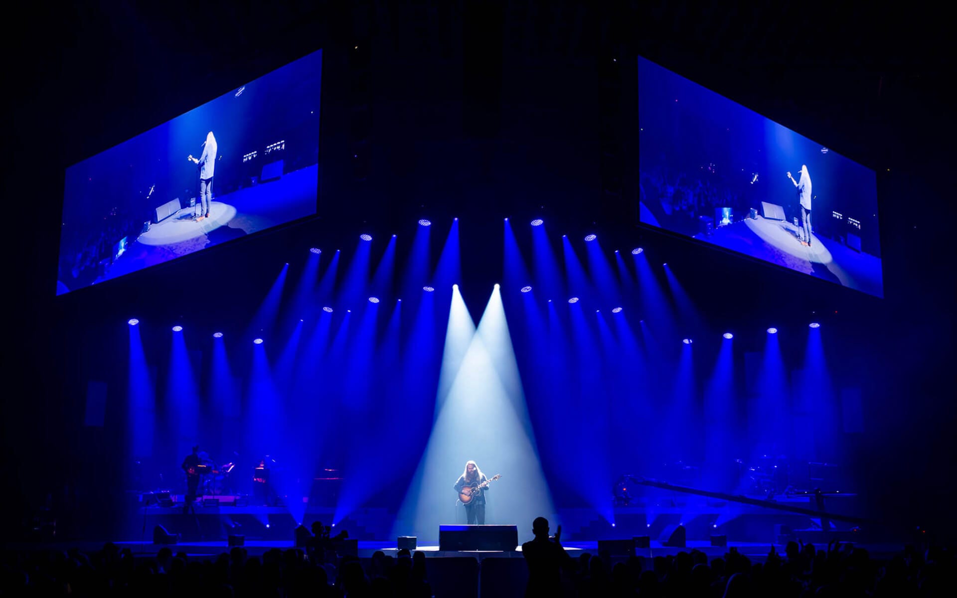 Chris Kläfford närbild på scen, Tele2 Awards 2023 3Arena