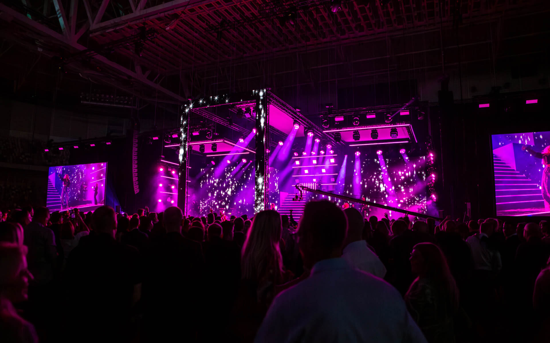 Artist på scenen under Tele2 Awards 2024