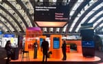 Tink mässmonter med LED-jumbotron ovanför, Money 20/20 RAI Amsterdam