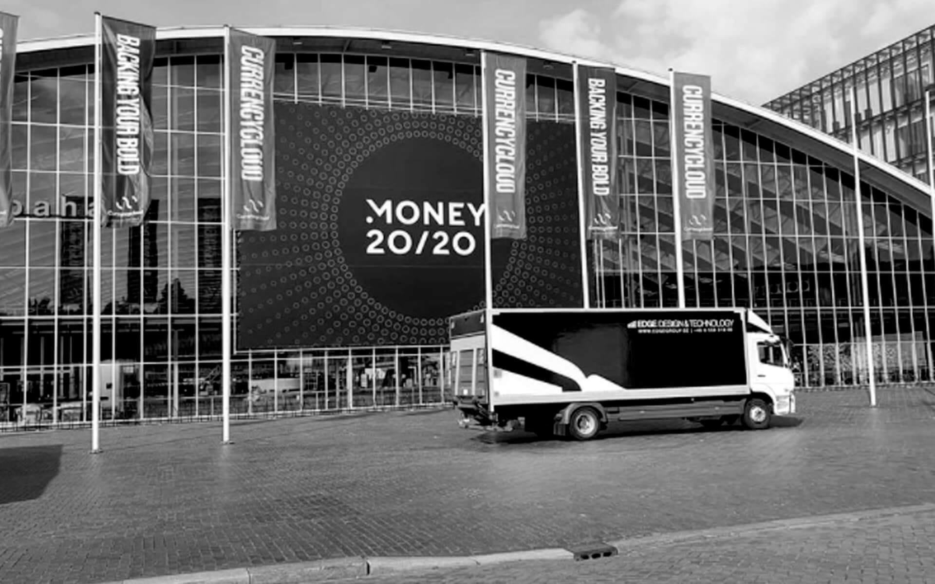 Leverans till Money 20/20 på RAI i Amsterdam – EDGE hanterar transport och etablering av mässmontrar internationellt.