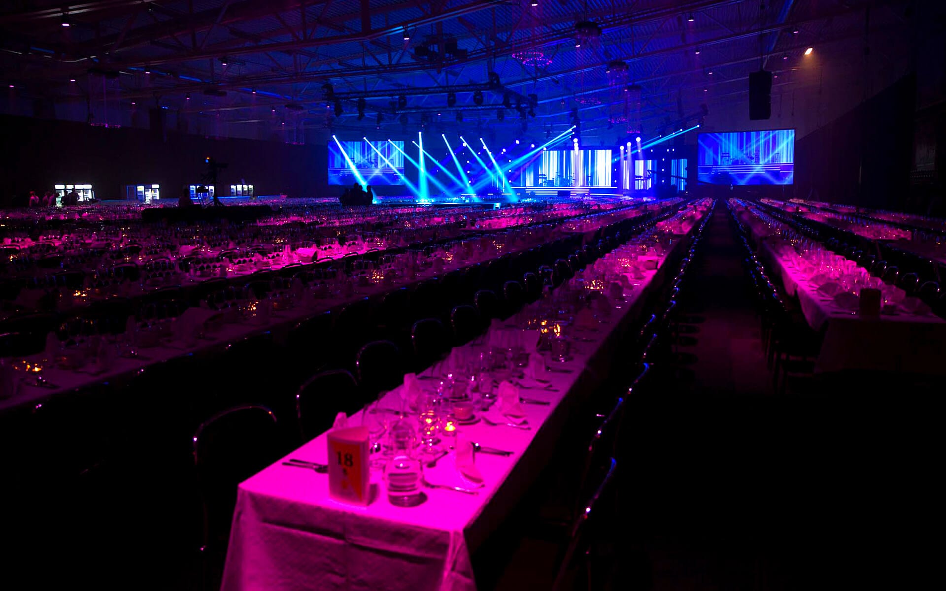 Dinner setting for 2,300 guests in sports hall, TUR-Spelen 2022 Stadium Arena Norrköping