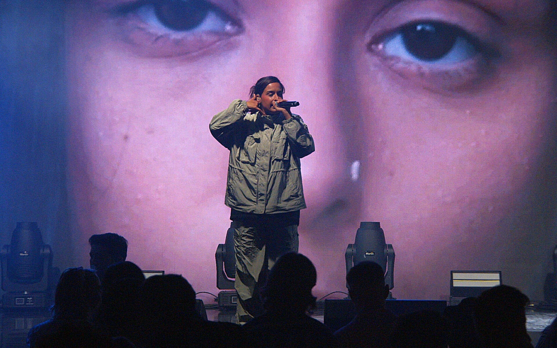 Jelassi live på Youtube Festival 2023 på Banankompaniet
