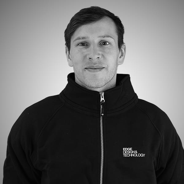 Lauris Sturitis, Snickare på EDGE Design & Technology