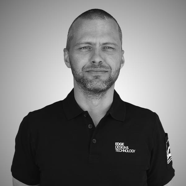 Mártins Karpacs, Snickare på EDGE Design & Technology